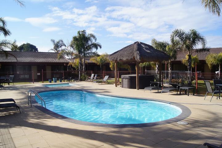 Pool 42 of 65
