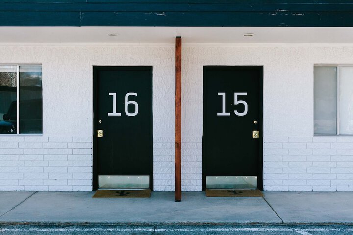 Room 11 of 50