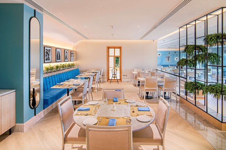 Dining 78 of 133
