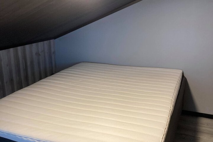 Room 9 of 52