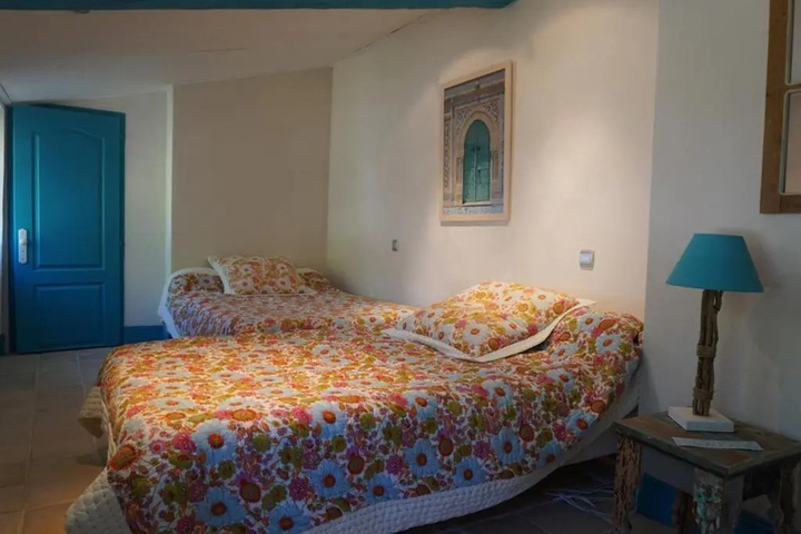 Room 5 of 14