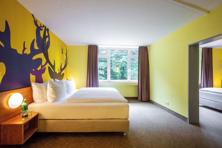 Room 40 of 118