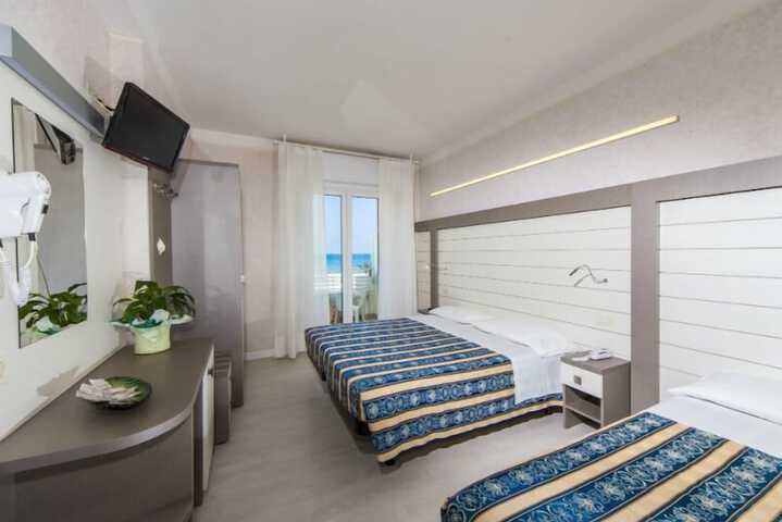 Room 17 of 67