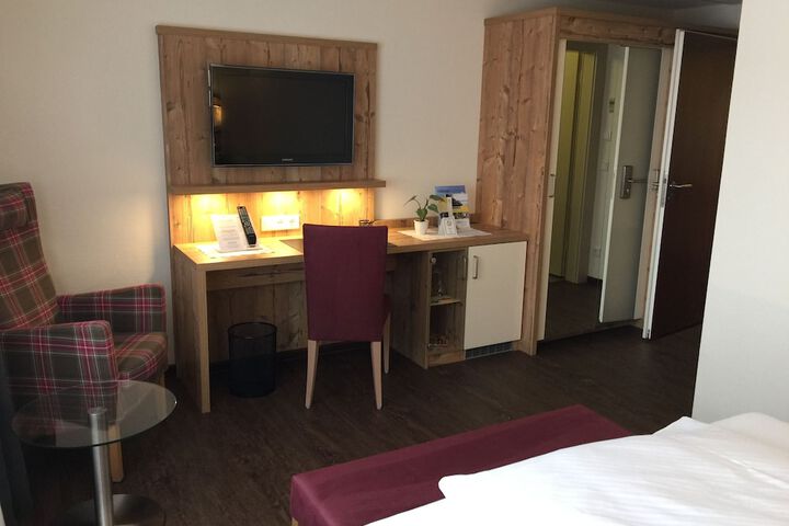 Room 5 of 51