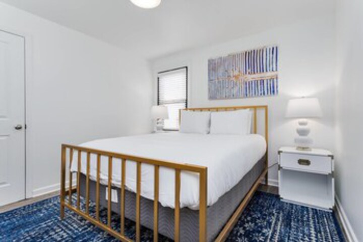 Room 42 of 49