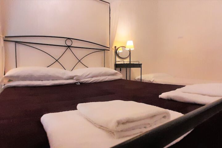 Room 15 of 60