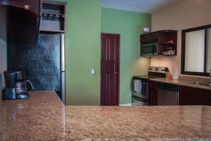 Room 16 of 32