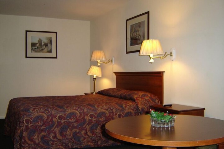 Room 15 of 63