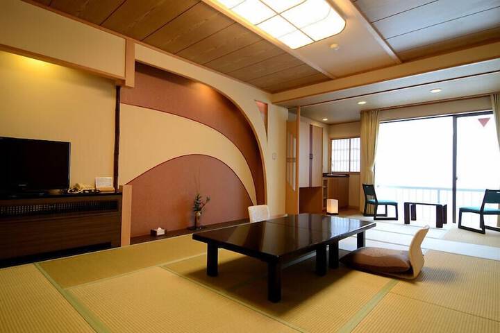 Room 20 of 124