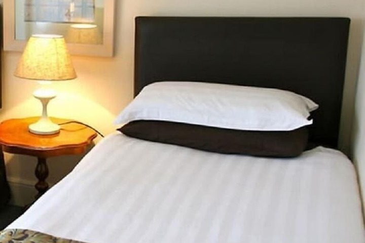 Room 5 of 19