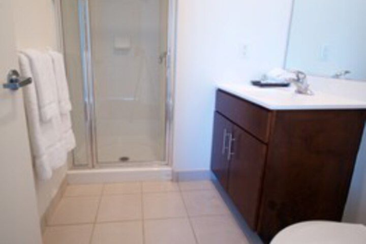 Room 21 of 246