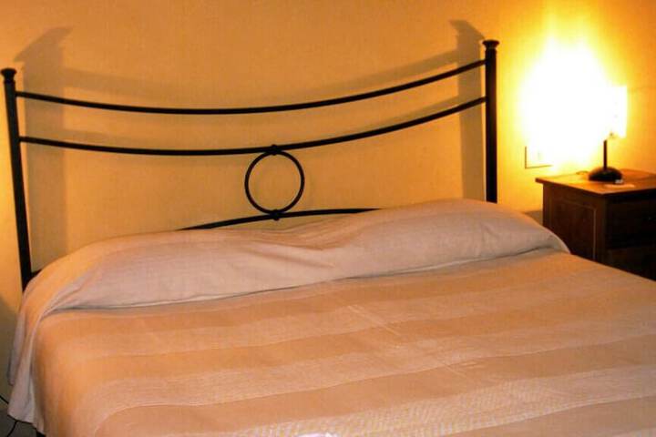Room 5 of 31