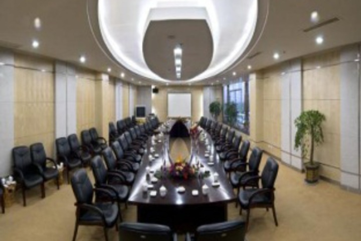 Room 7 of 15