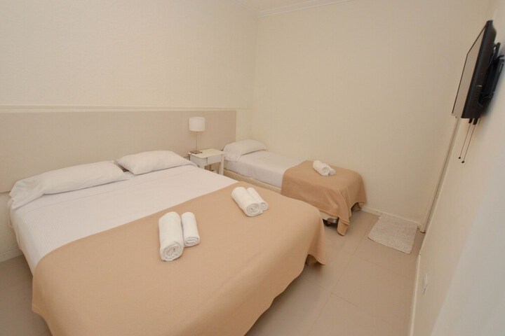 Room 4 of 34