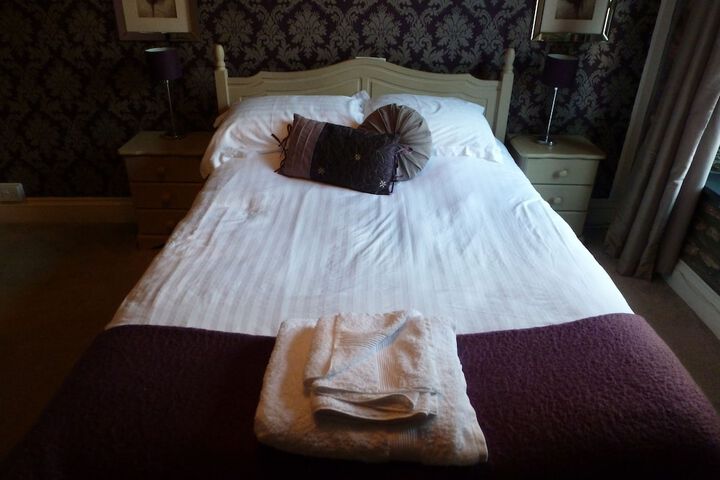 Room 10 of 64