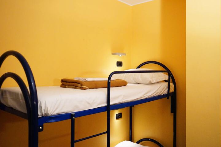 Room 9 of 51