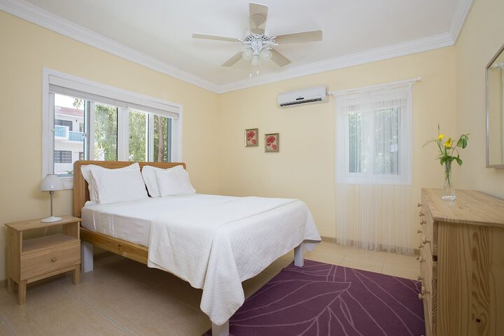 Room 11 of 46