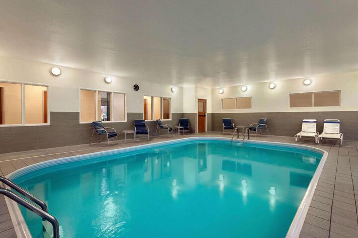 Pool 16 of 30