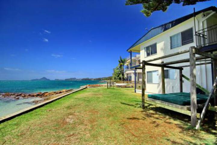 Sandy Point Road 3 / 38 Yacaaba