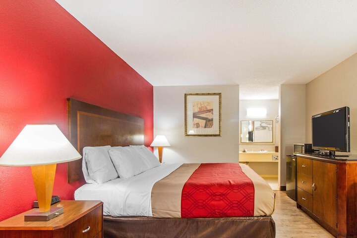 1 King Bed Upgrade (8 of 24)