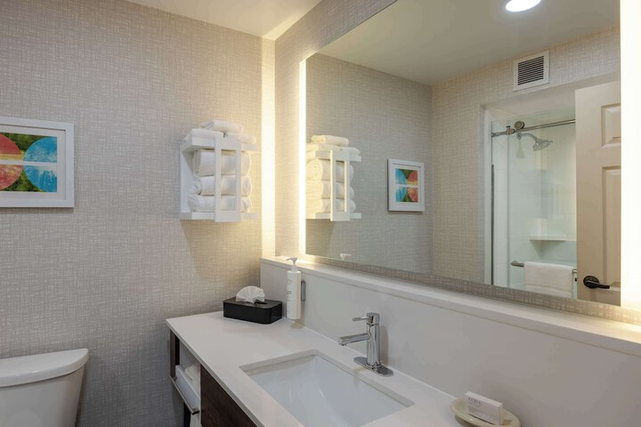 Bathroom shower