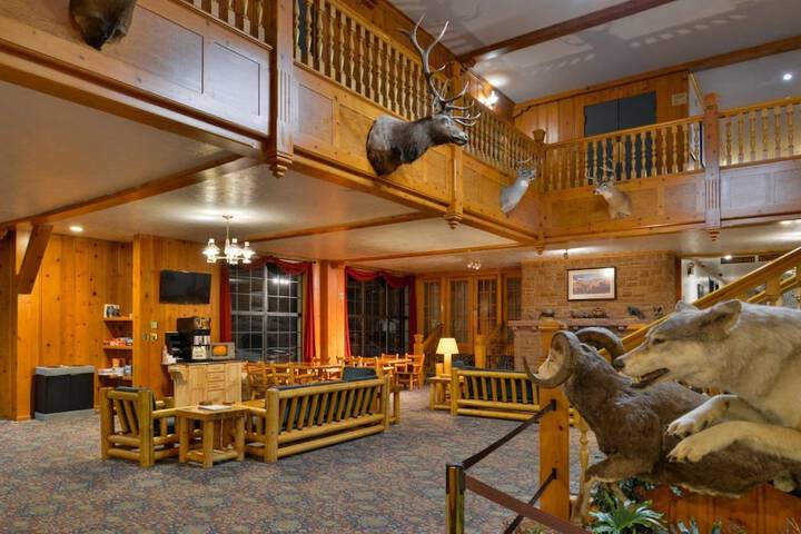 Guest Lobby