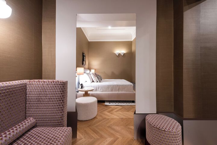 Room 25 of 61