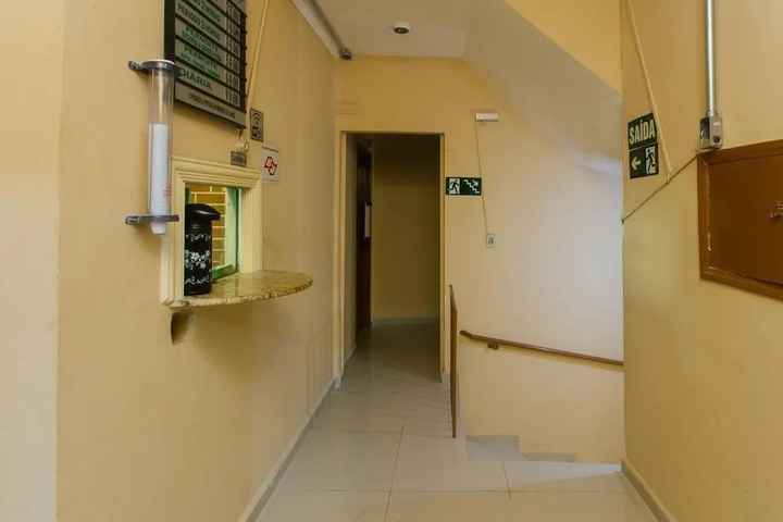 Room 8 of 11