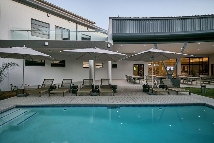 Pool 83 of 171