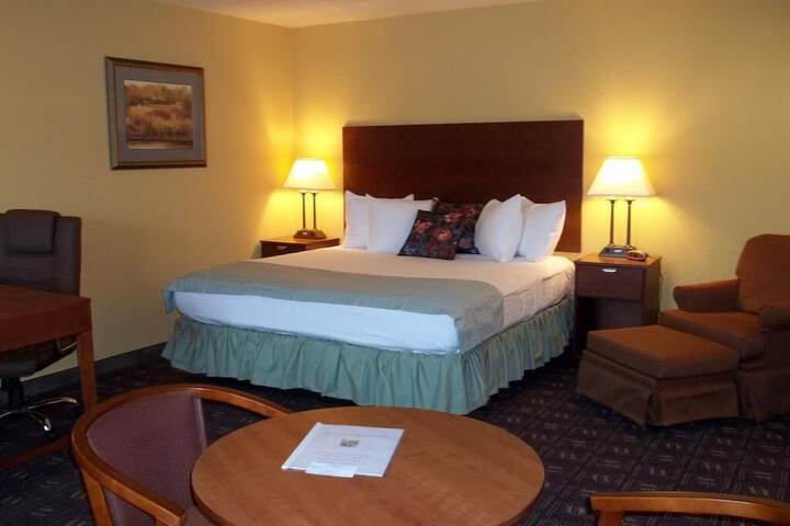 Room 3 of 7