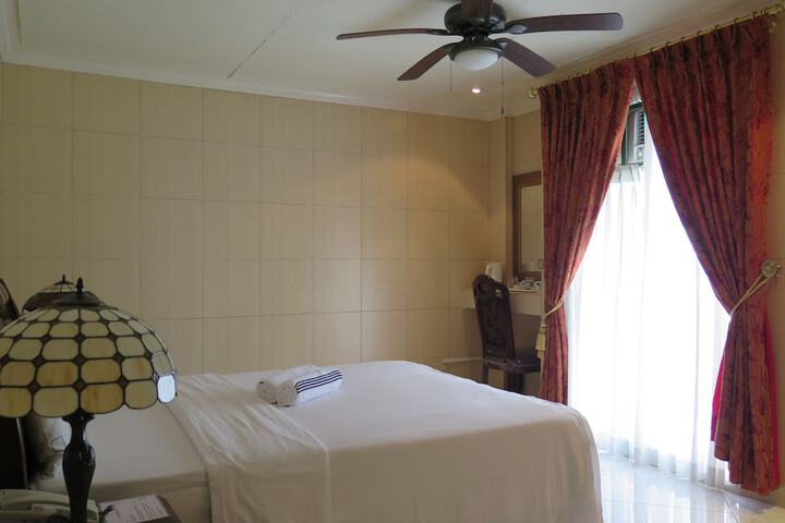 Room 22 of 58