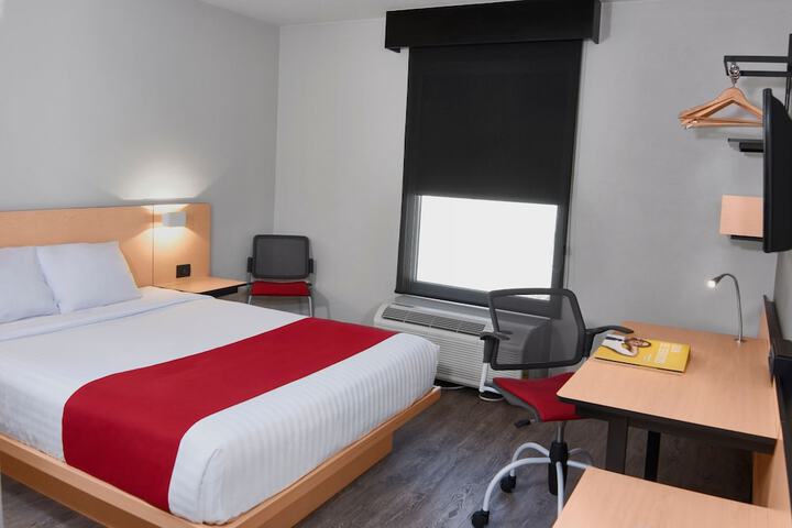 Room 15 of 53