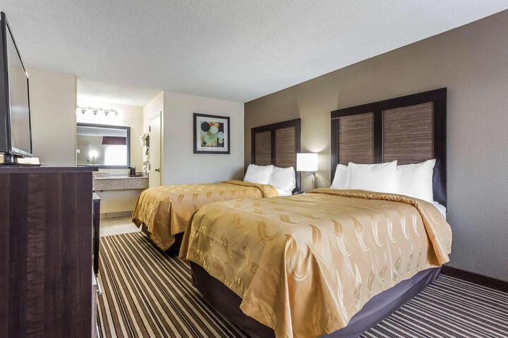 2 Double Beds (2 of 7)