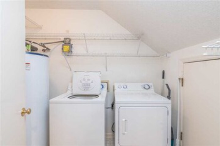 Laundry 14 of 31