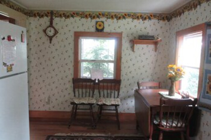 Room 4 of 17