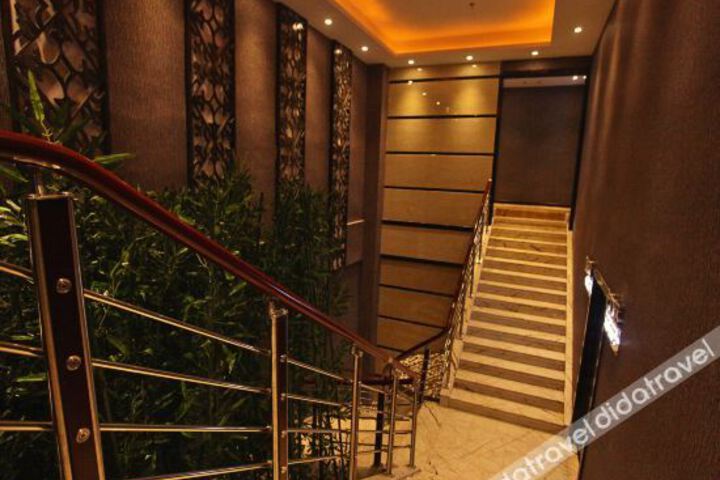 Hotel Interior 4 of 14