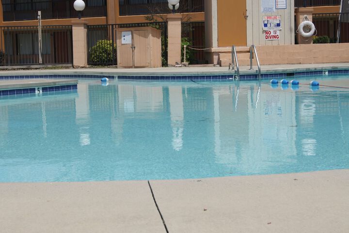 Pool 50 of 101