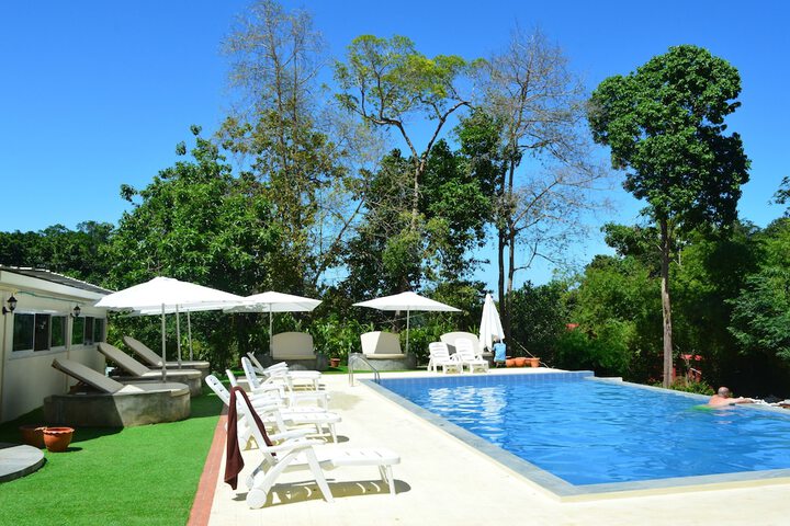 Pool 272 of 353