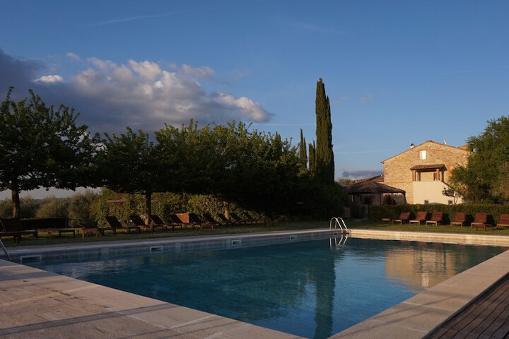 Pools & Facilities