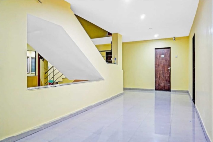 Room 13 of 21