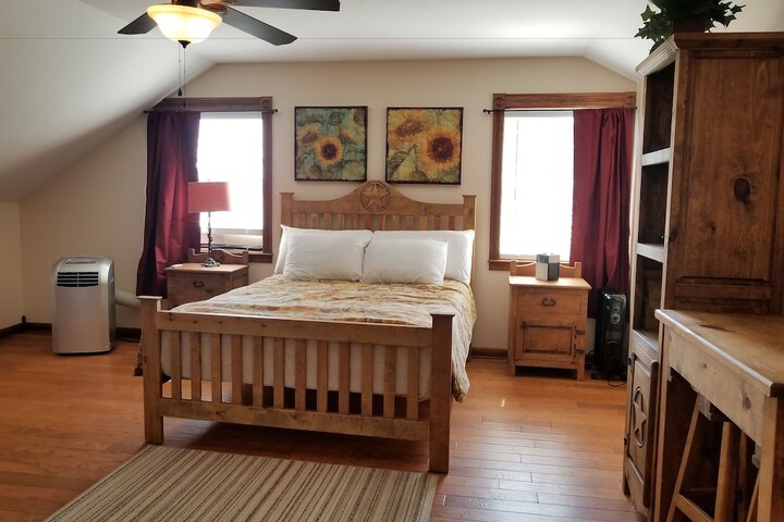 Room 3 of 24