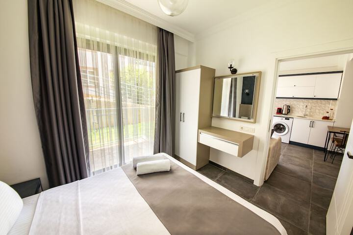 Room 11 of 36