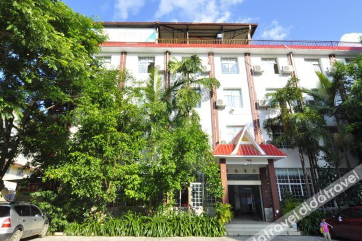 Jinyi Hotel