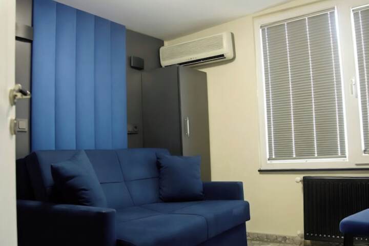 Room 28 of 58