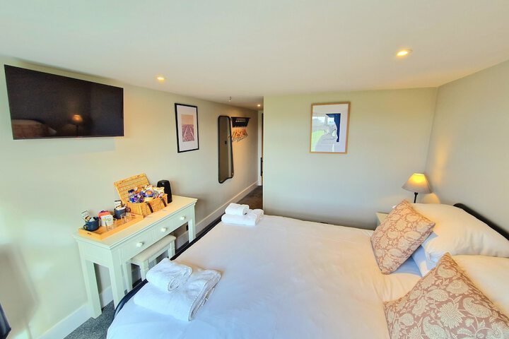 Room 35 of 133
