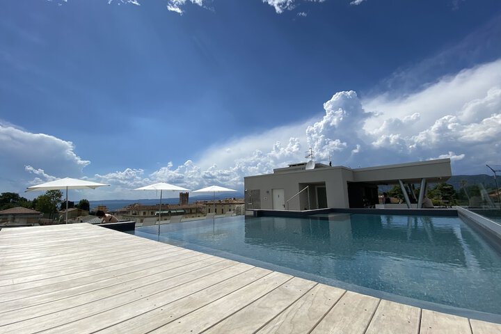 Pool 52 of 89