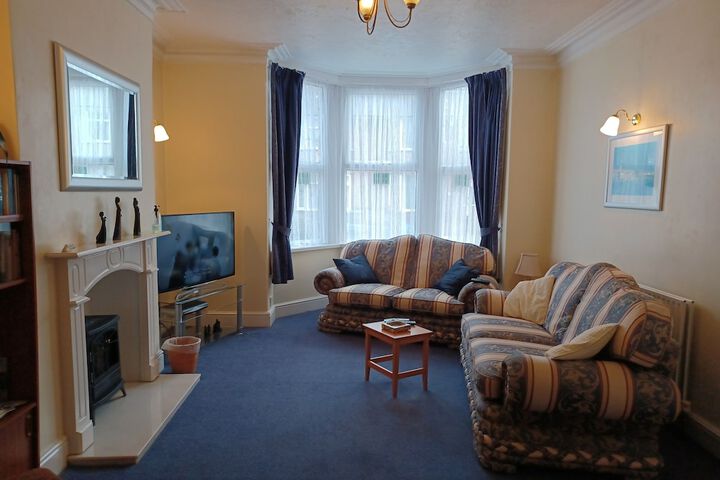 Room 25 of 48
