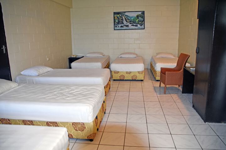 Room 19 of 33