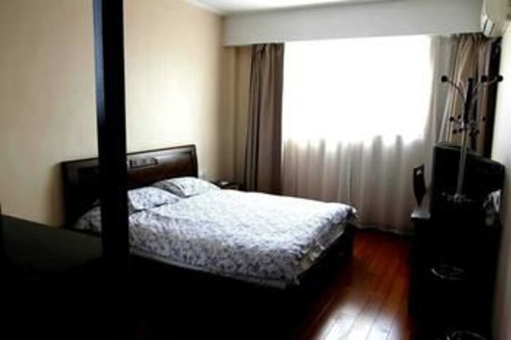 Room 3 of 24