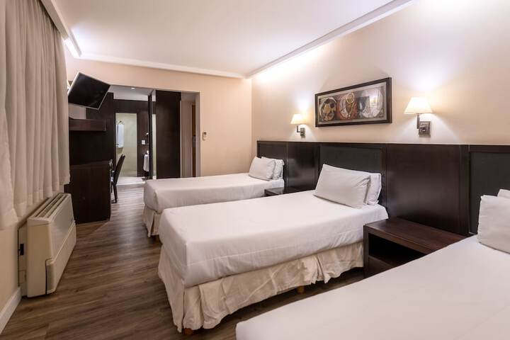 Room 5 of 71